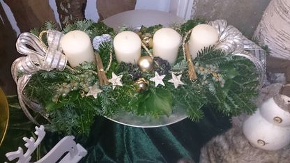 Adventkranz Weihnachten Blumen | Hallein